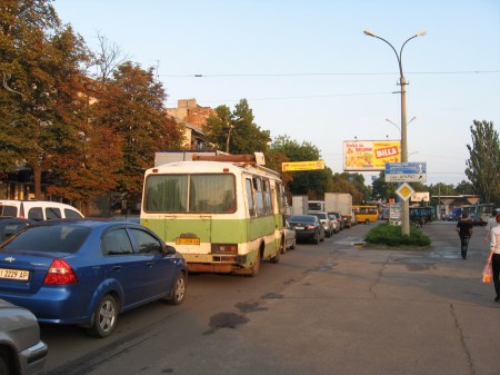 ДТП на мосту парализовало движение в Кременчуге на полтора часа (ФОТО)