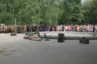 Кременчужанам показали реконструкцию боя за Берлин (Фото, Видео)