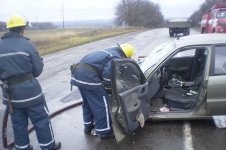 По дороге в Полтаву депутат кременчугского горсовета попал в ДТП: три человека в больнице