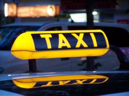 Кременчугских таксистов накажут за пособничество телефонным мошенникам