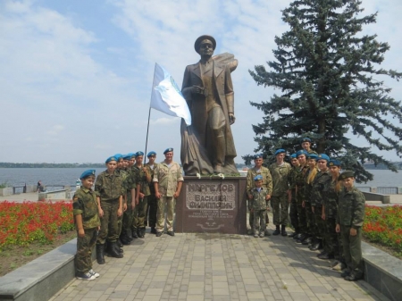 Кременчужани побували на першому в Україні зльоті десантників