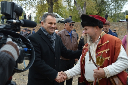 Де словам тісно, а думкам та дійству просторо…