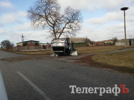 В Кременчугском районе перевернулся Mitsubishi Outlander