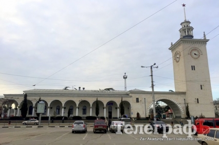 Наши о Крыме: «Потихоньку превращается в помойку. В темную помойку