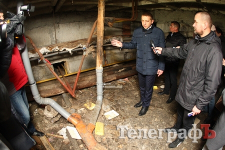 Малецкий сравнил коммунальное хозяйство города с протекающей канализационной трубой