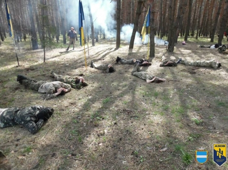 Під "вибухи" кременчужани зупиняли кров