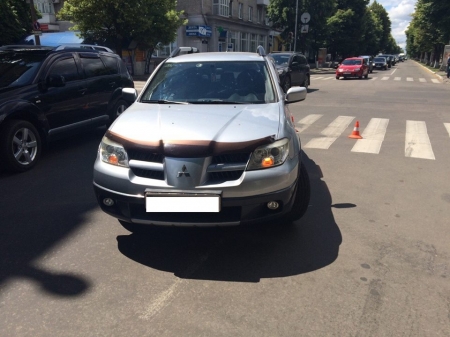 В центре Кременчуга под колёса внедорожника попала женщина