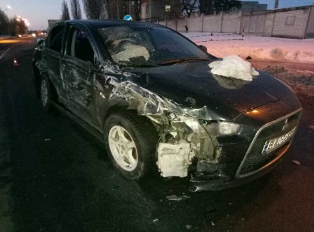 В Кременчуге на Киевской столкнулись Mitsubishi и Ford: 4 человека в больнице